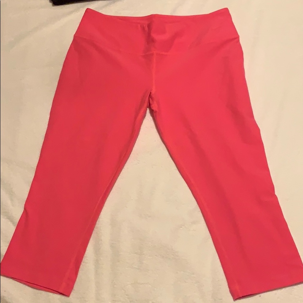 Nike Pro Capri Pants
